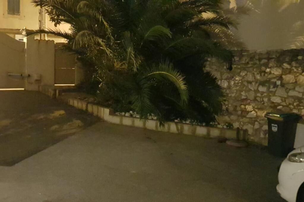 Du Stade Le Sur Cour Parking Piscine Appartement